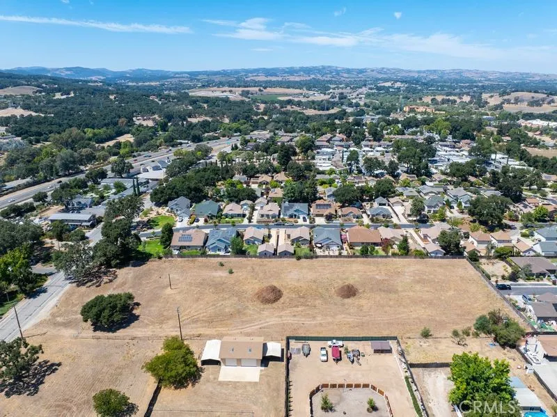 1375 El Camino Real Atascadero, CA 93422
