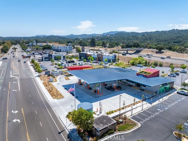 1375 El Camino Real Atascadero, CA 93422