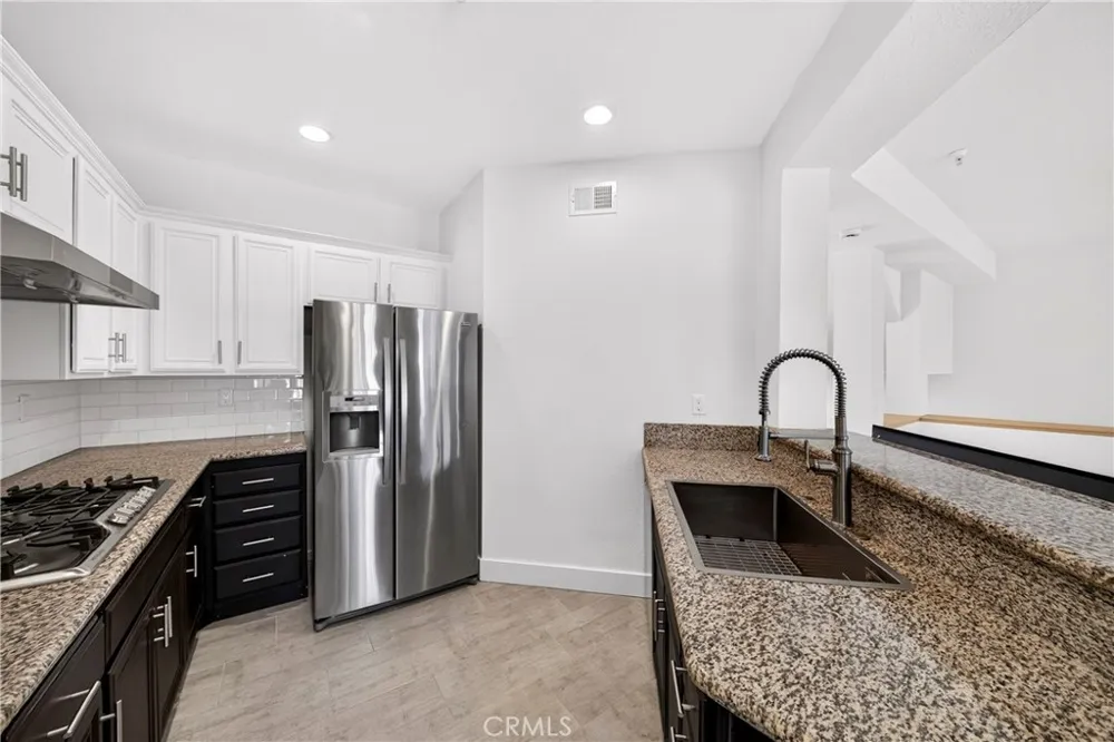 14099 Lemoli Hawthorne, CA 90250