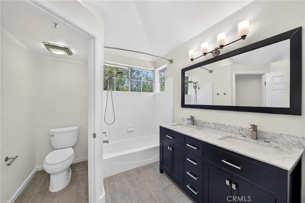 14099 Lemoli Hawthorne, CA 90250