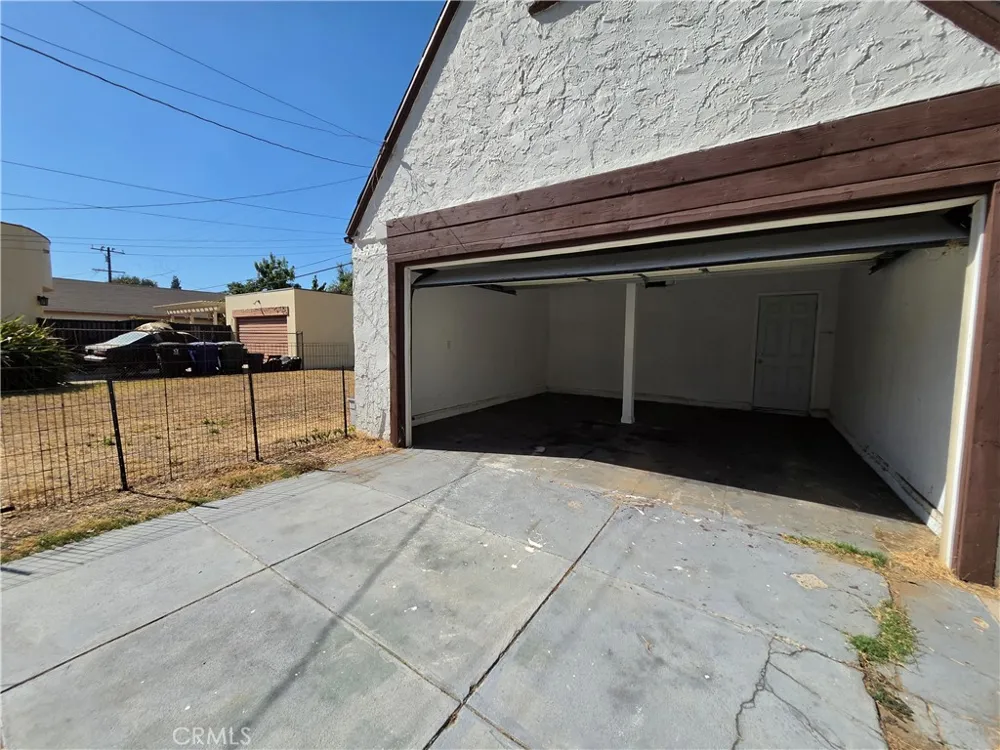 8939 Guess Rosemead, CA 91770