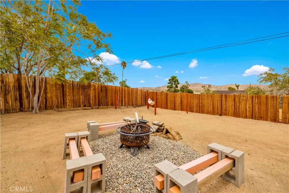 61542 Palm Vista Drive Joshua Tree, CA 92252