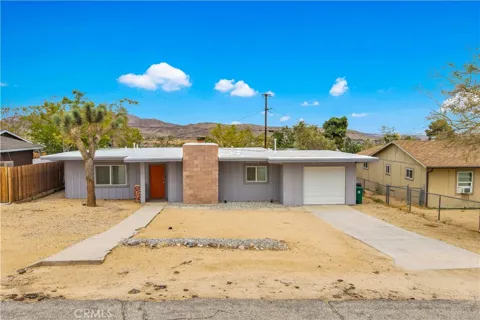 61542 Palm Vista Drive
