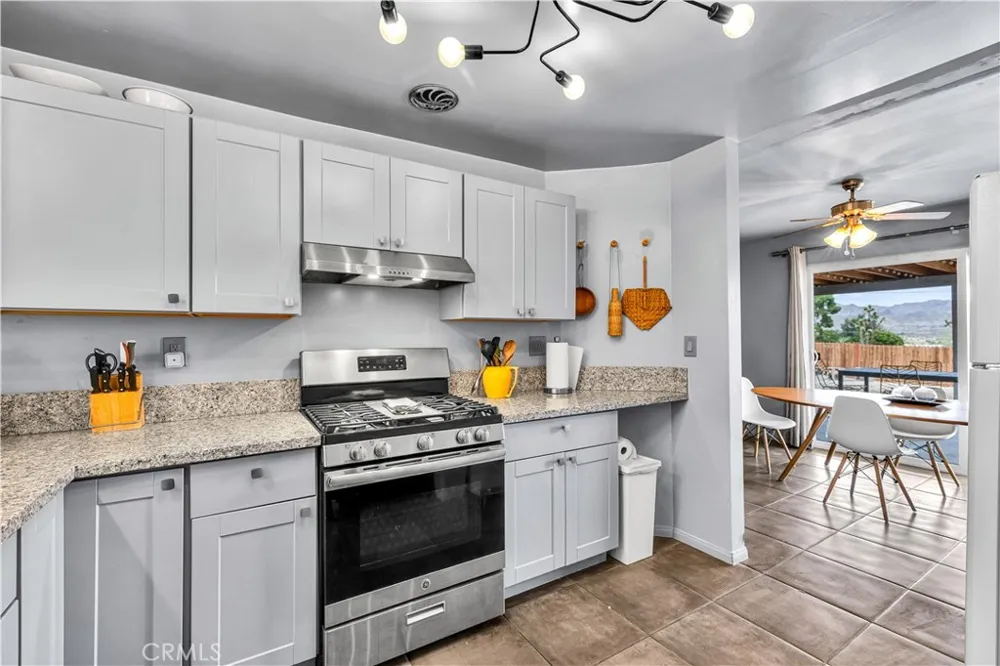 61542 Palm Vista Drive Joshua Tree, CA 92252