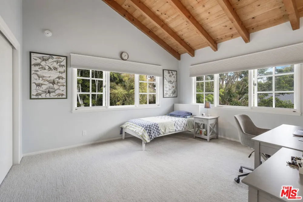 2330 Midvale Avenue Los Angeles, CA 90064
