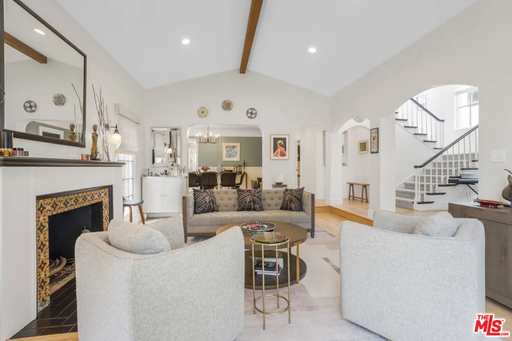 2330 Midvale Avenue Los Angeles, CA 90064