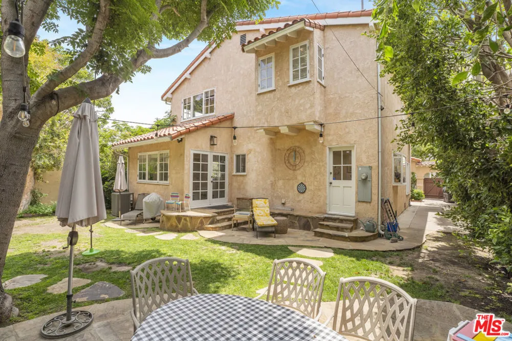 2330 Midvale Avenue Los Angeles, CA 90064