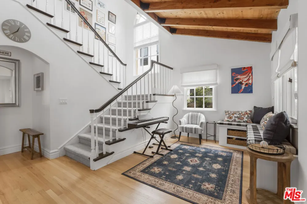 2330 Midvale Avenue Los Angeles, CA 90064
