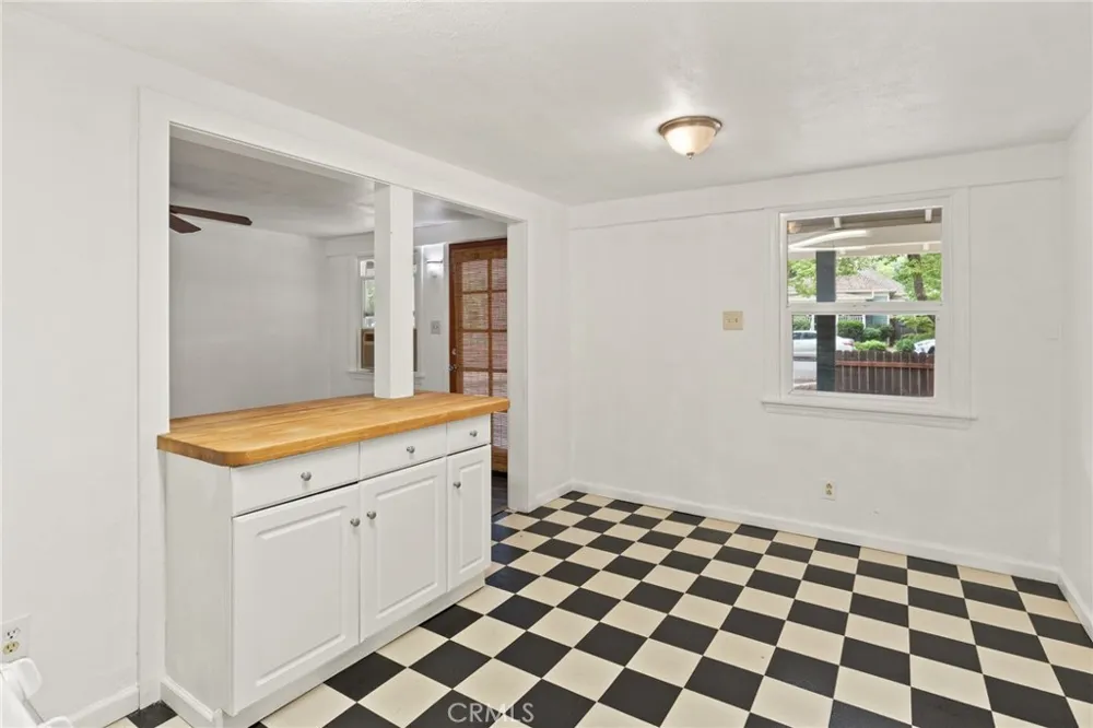 272 E 4th E.  Avenue Chico, CA 95926