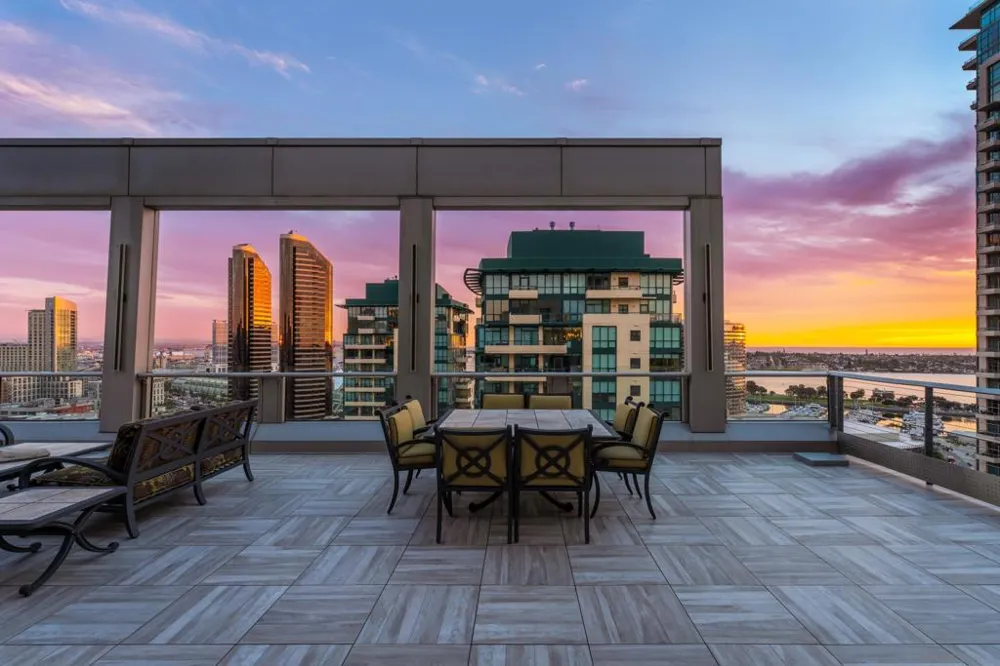 645 Front St #2204 San Diego, CA 92101