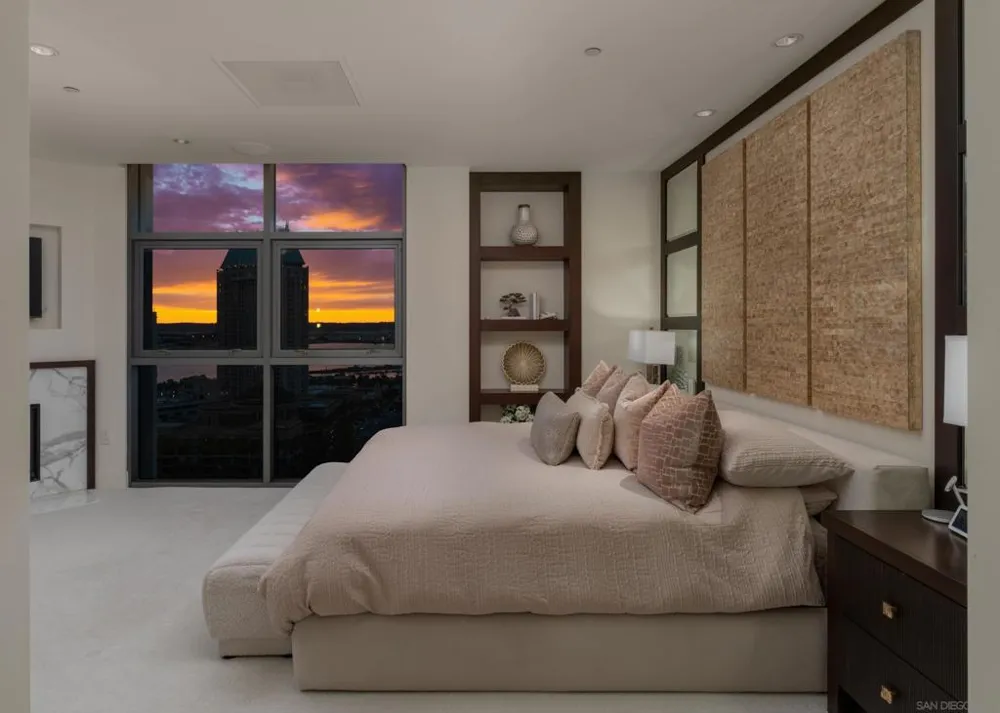 645 Front St #2204 San Diego, CA 92101