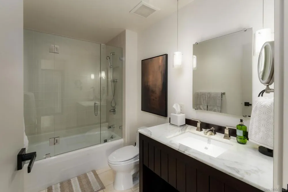 645 Front St #2204 San Diego, CA 92101