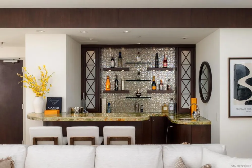 645 Front St #2204 San Diego, CA 92101