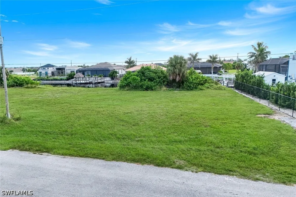 NW 35TH AVENUE Cape Coral, FL 33993