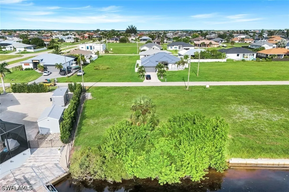 NW 35TH AVENUE Cape Coral, FL 33993