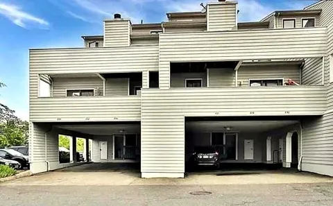 833 TOPSAIL LANE