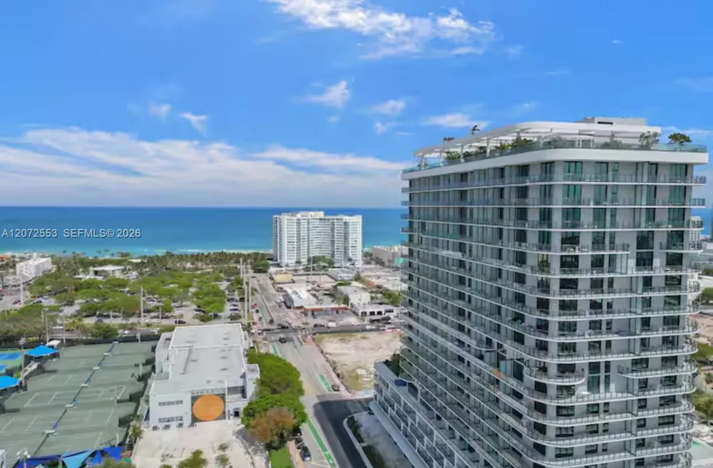 580 72nd #1713 Miami Beach, FL 33141