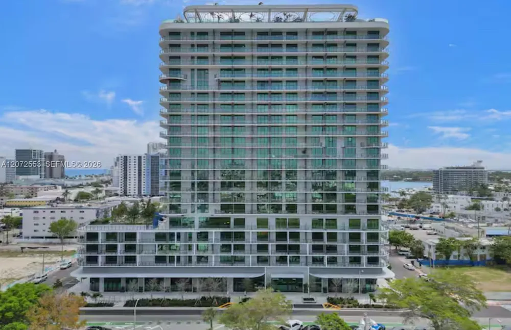 580 72nd #1713 Miami Beach, FL 33141