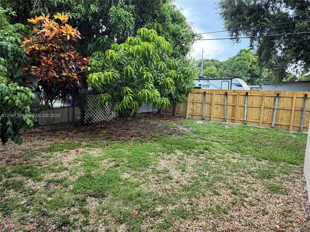 1311 NE 157 ST North Miami Beach, FL 33162