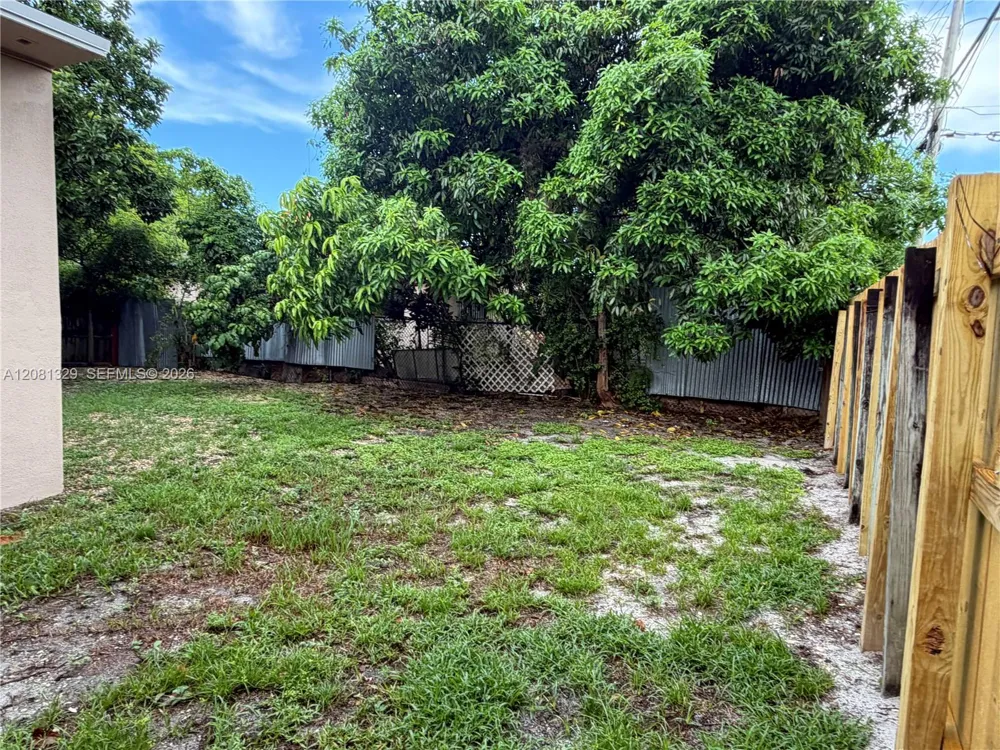 1311 NE 157 ST North Miami Beach, FL 33162