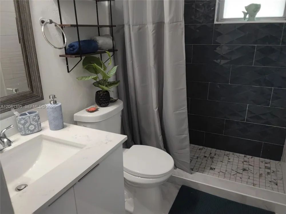 4901 NW 177th St Miami Gardens, FL 33055