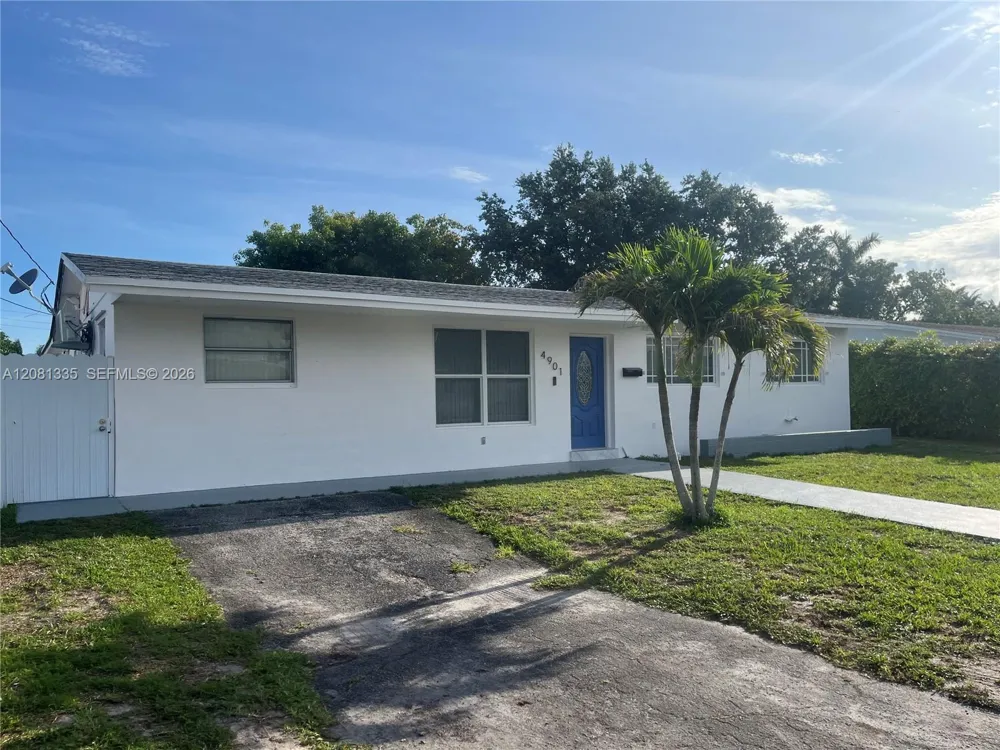 4901 NW 177th St Miami Gardens, FL 33055