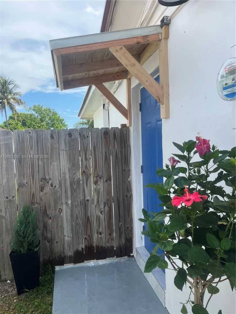 4901 NW 177th St Miami Gardens, FL 33055