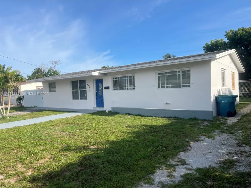 4901 NW 177th St Miami Gardens, FL 33055