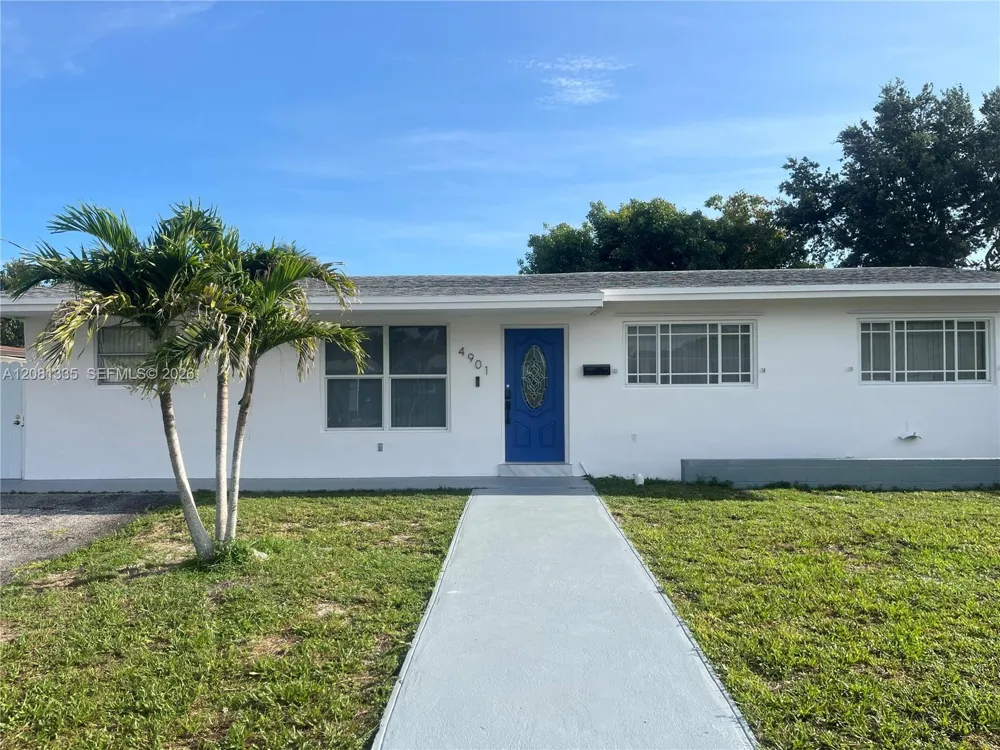 4901 NW 177th St Miami Gardens, FL 33055