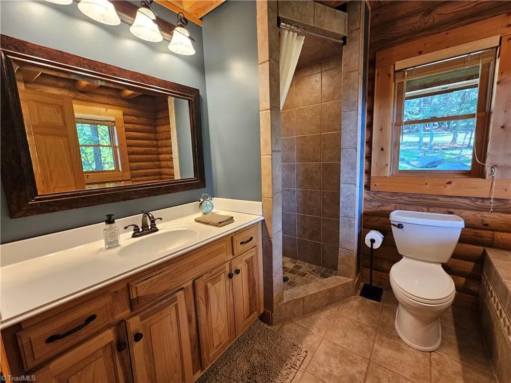 184 Grandview Circle Traphill, NC 28685