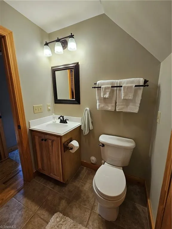 184 Grandview Circle Traphill, NC 28685