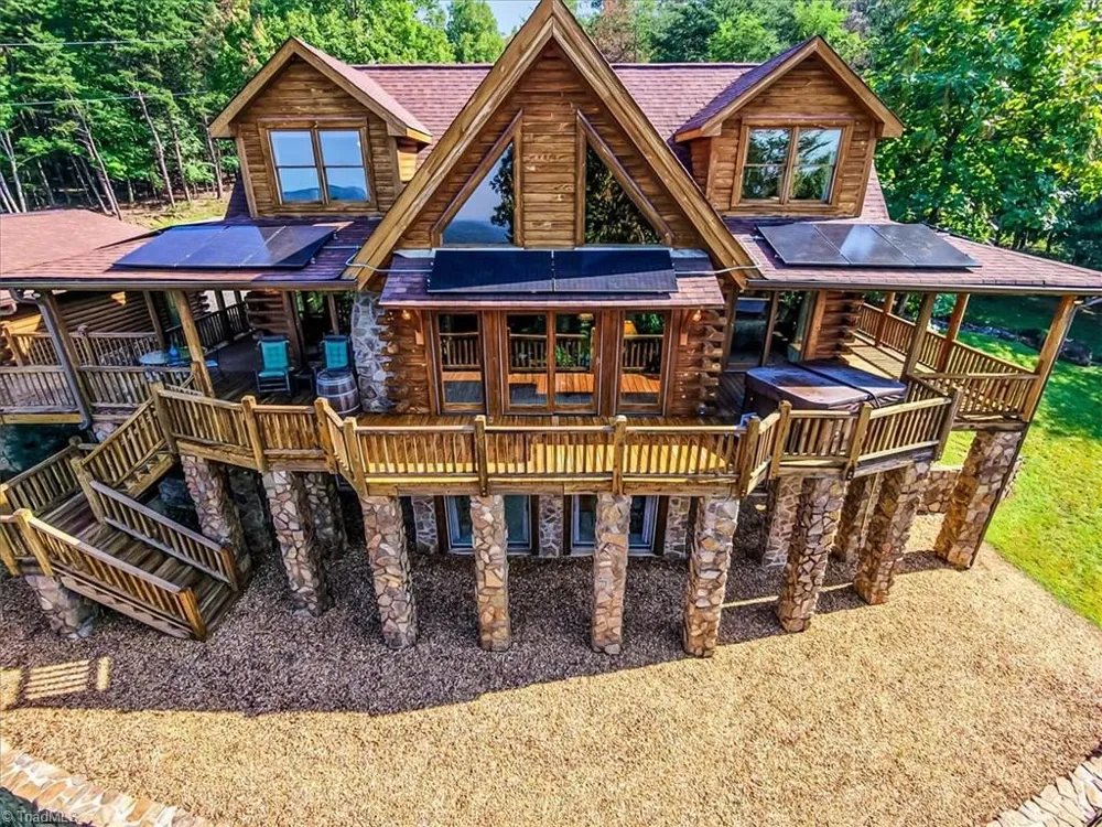 184 Grandview Circle Traphill, NC 28685