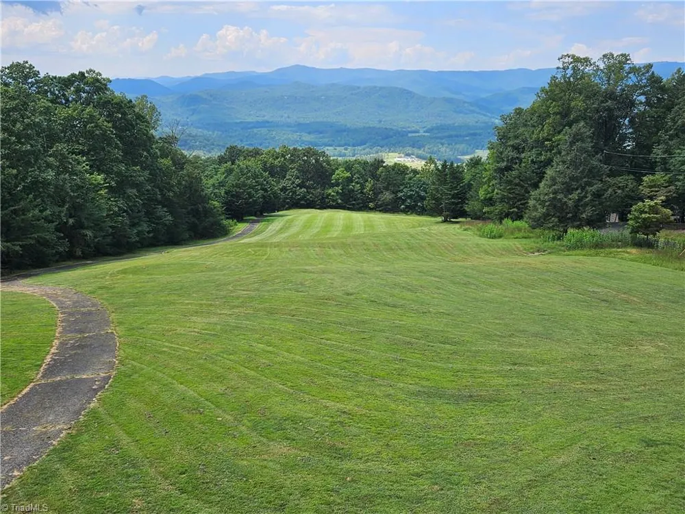184 Grandview Circle Traphill, NC 28685
