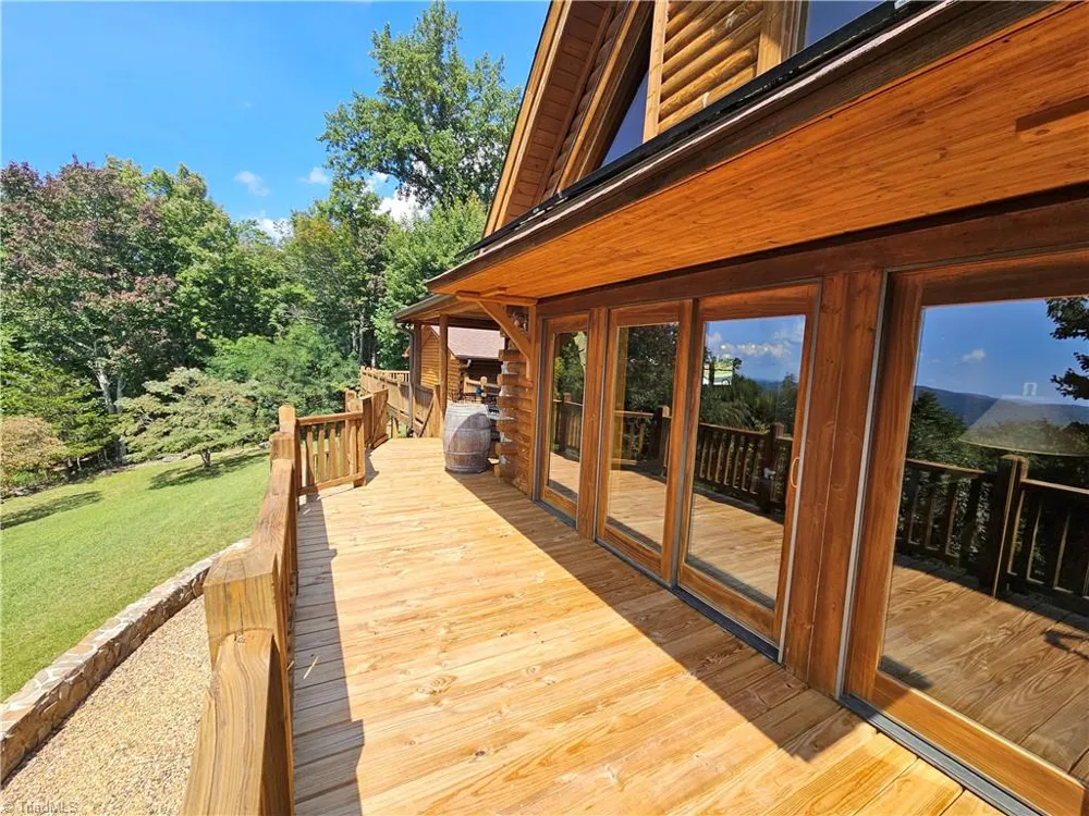 184 Grandview Circle Traphill, NC 28685