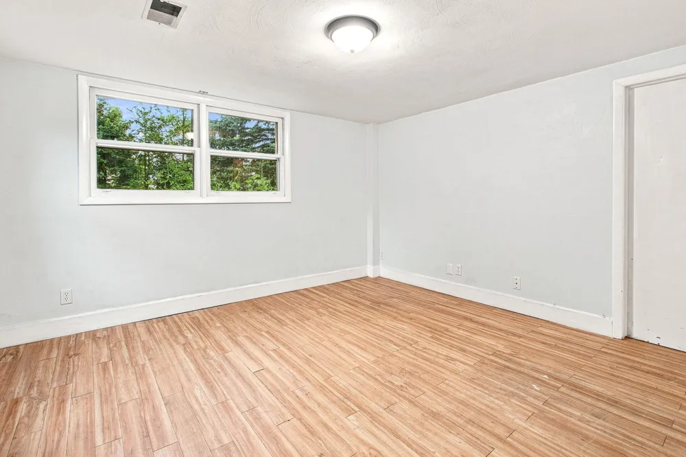 923 Bell Avenue New Buffalo City, MI 49117