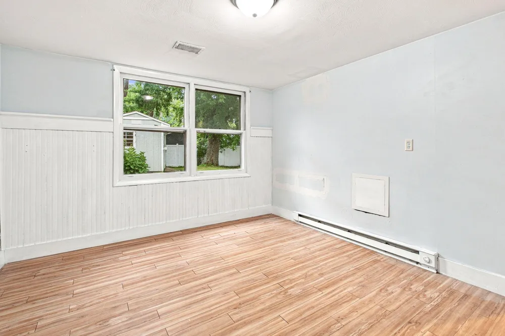 923 Bell Avenue New Buffalo City, MI 49117