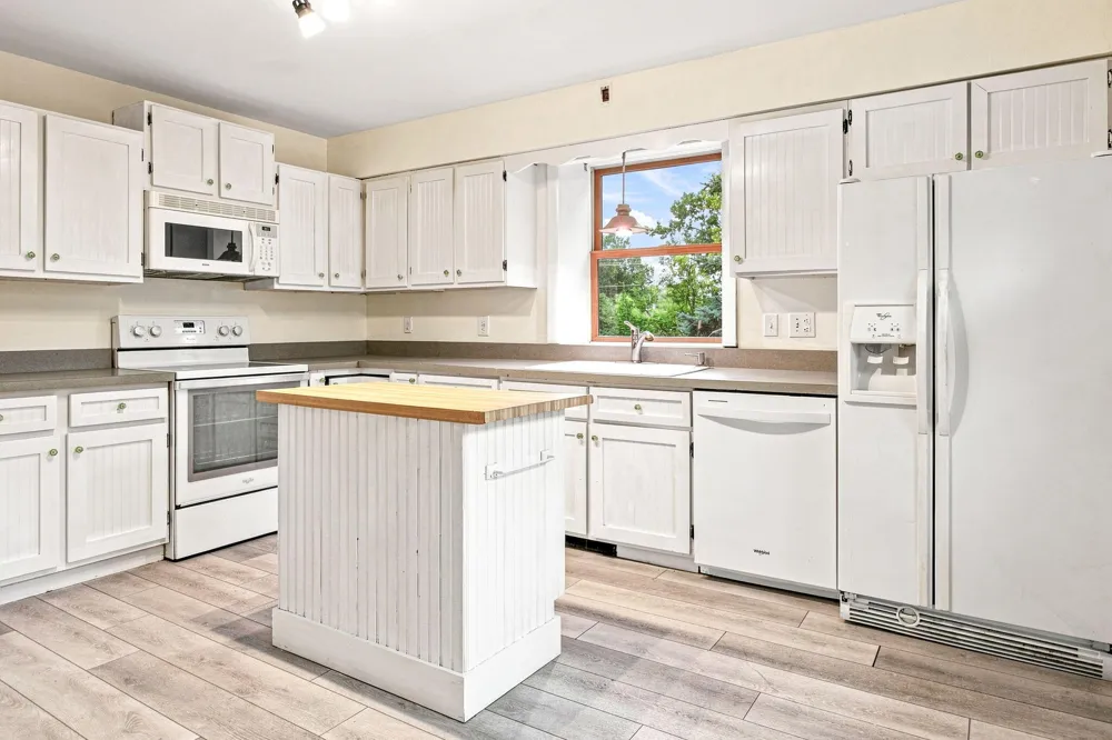 923 Bell Avenue New Buffalo City, MI 49117
