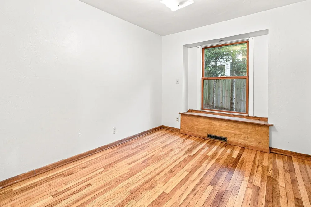 923 Bell Avenue New Buffalo City, MI 49117