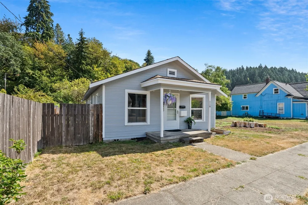 118 Buckner Street Centralia, WA 98531