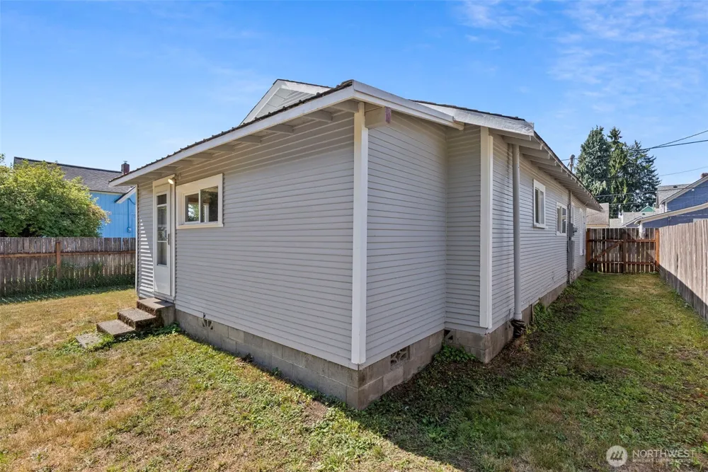 118 Buckner Street Centralia, WA 98531