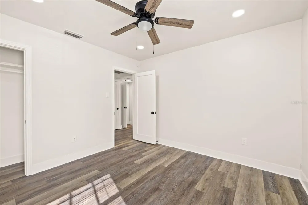 3817 W BAY TO BAY BOULEVARD Tampa, FL 33629