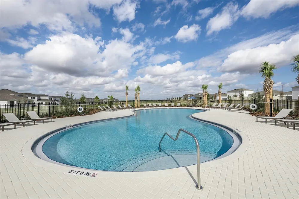 7760 CLOUDBURST DRIVE Groveland, FL 34736