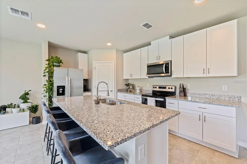 7117 BOGGY CREEK PLACE Parrish, FL 34219