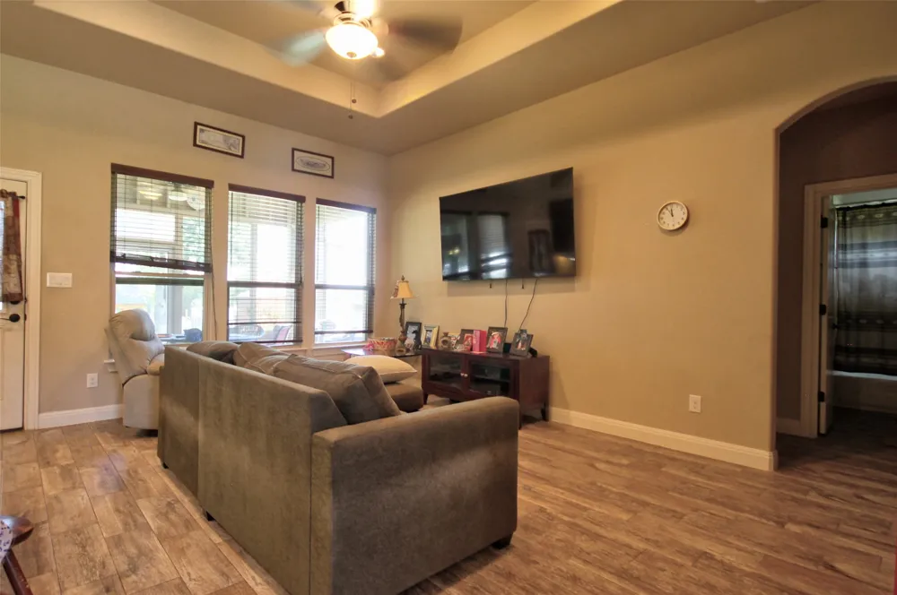 710 Panorama Drive Buchanan Dam, TX 78609