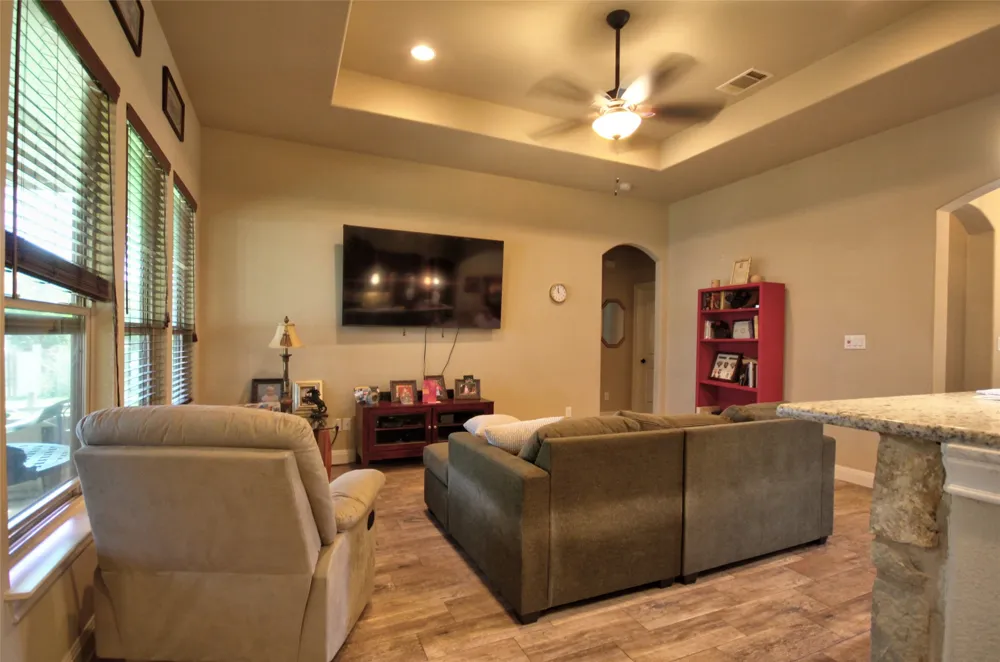 710 Panorama Drive Buchanan Dam, TX 78609