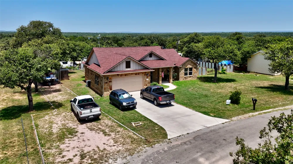 710 Panorama Drive Buchanan Dam, TX 78609