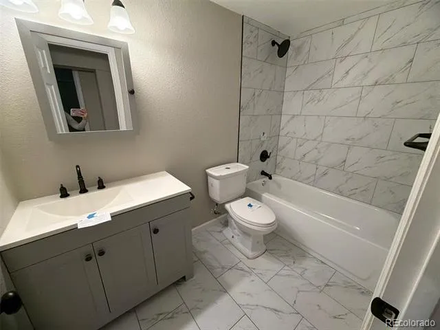 15047 E Louisiana Drive #A Aurora, CO 80012