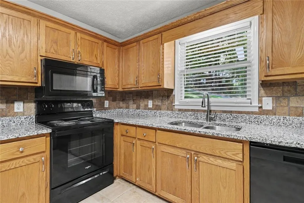 2765 Poplar Lane Cumming, GA 30041