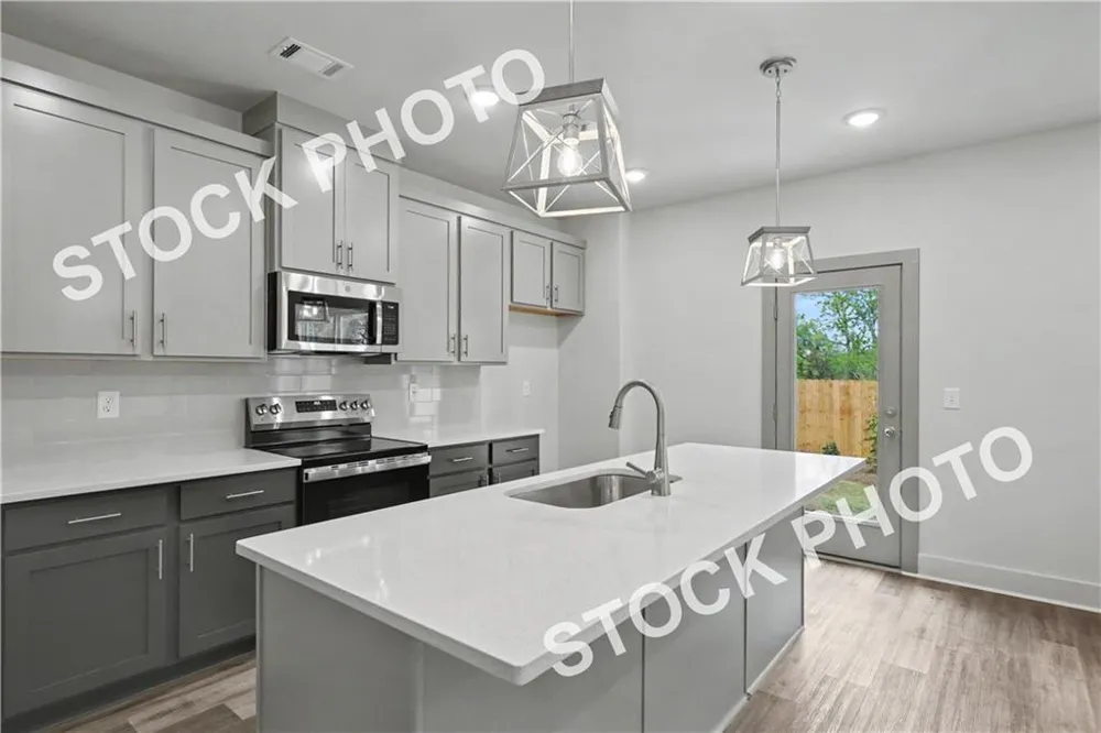 4353 Fern River Bend #33 Norcross, GA 30093