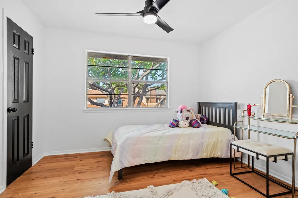 2014 Warnford Place Arlington, TX 76015